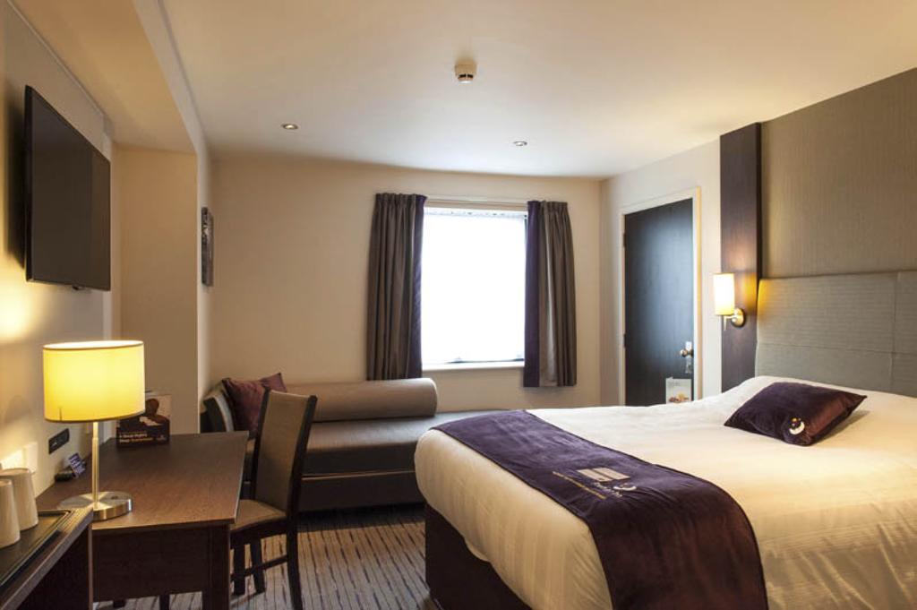 Premier Inn London Bexleyheath Exterior foto