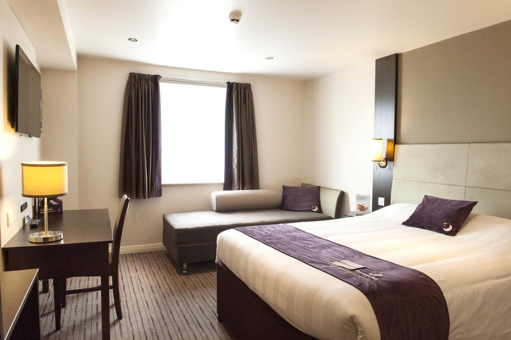 Premier Inn London Bexleyheath Exterior foto