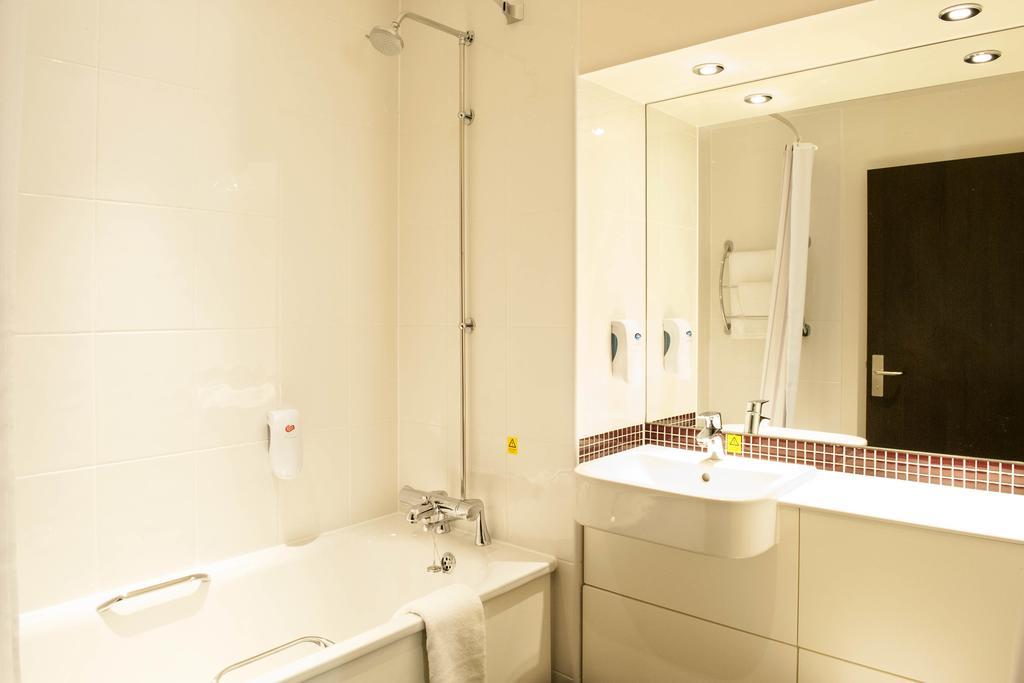Premier Inn London Bexleyheath Exterior foto